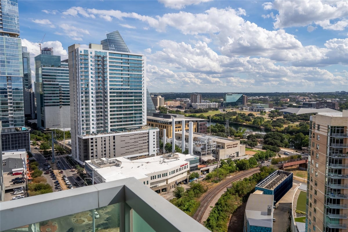 View 300 Bowie ST Unit #2204 in Spring Condo Amd 300 Bowie ST Unit #2204 - property photo 1 - Luxury home in Spring Condo Amd, Austin, TX