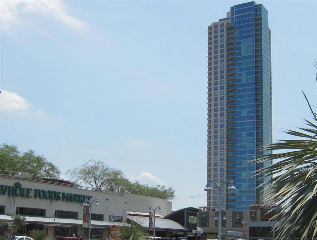 View 300 Bowie ST Unit #2806 in Spring Condo 300 Bowie ST Unit #2806 - property photo 1 - Luxury home in Spring Condo, Austin, TX