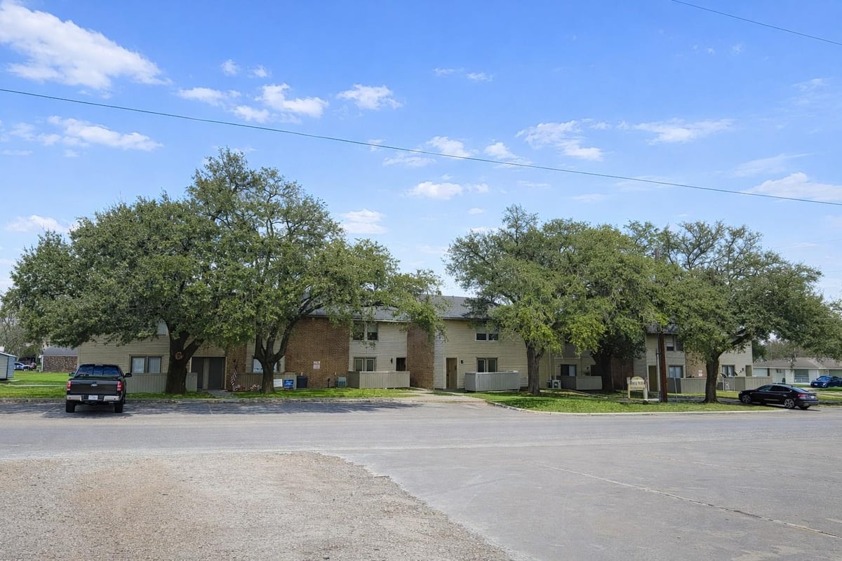 View 300 Childress Dr SW in Town Oaks 300 Childress Dr SW - front exterior - Luxury home in Town Oaks, Rockdale, TX