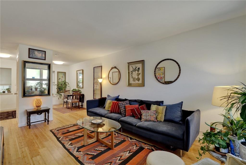 View 300 CROCKETT ST Unit #128 in Courtyard Condo Amd 300 CROCKETT ST Unit #128 - front exterior - Luxury home in Courtyard Condo Amd, Austin, TX