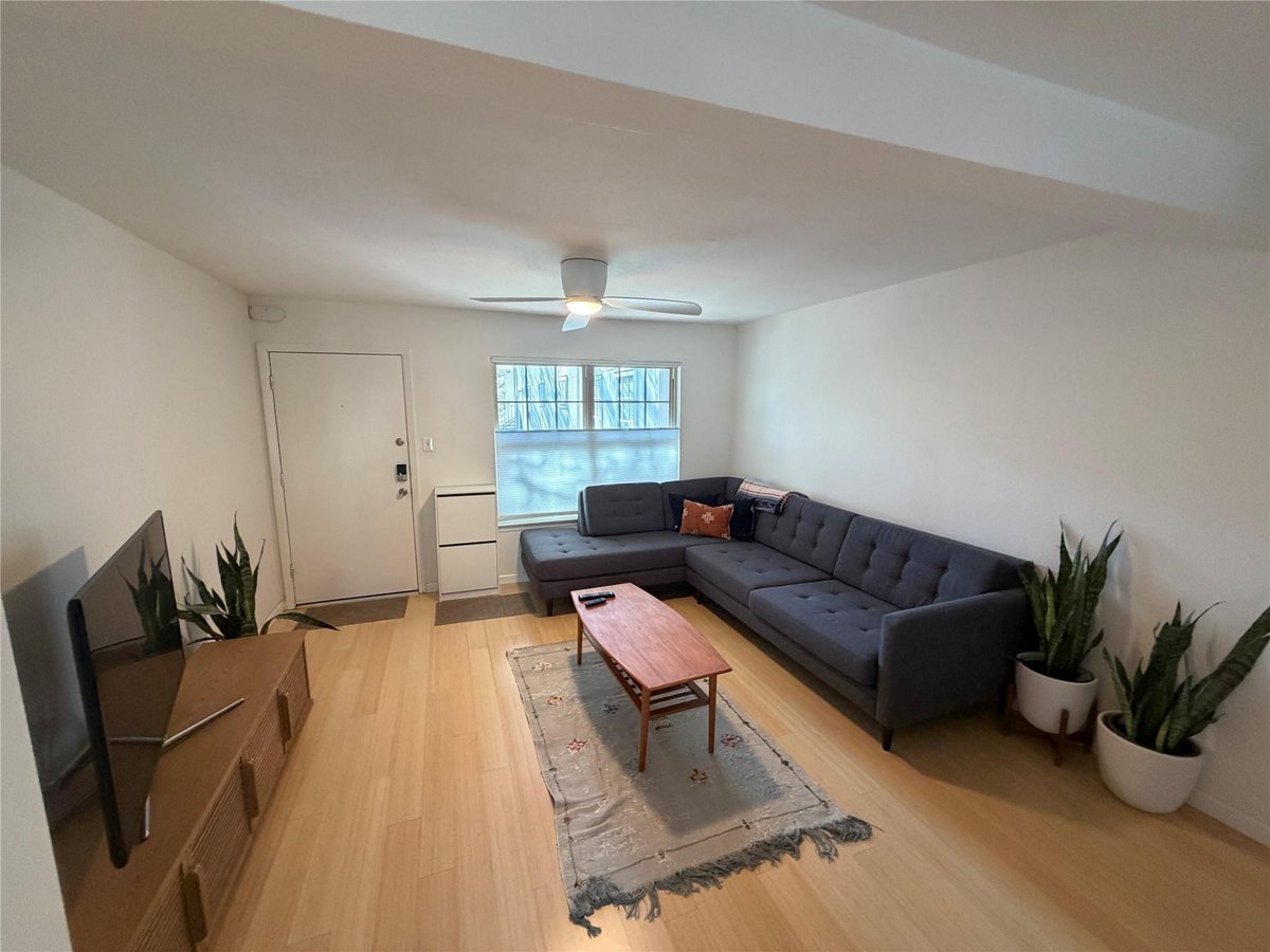 View 300 Crockett ST Unit #201 in Courtyard Condo Amd 300 Crockett ST Unit #201 - property photo 1 - Luxury home in Courtyard Condo Amd, Austin, TX