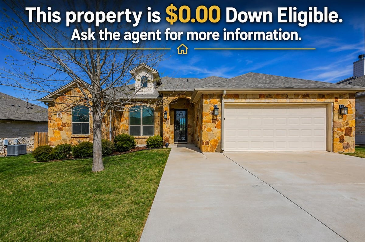 View 300 Magan LN in Home Place/Jarrell 300 Magan LN - front exterior - Luxury home in Home Place/Jarrell, Jarrell, TX