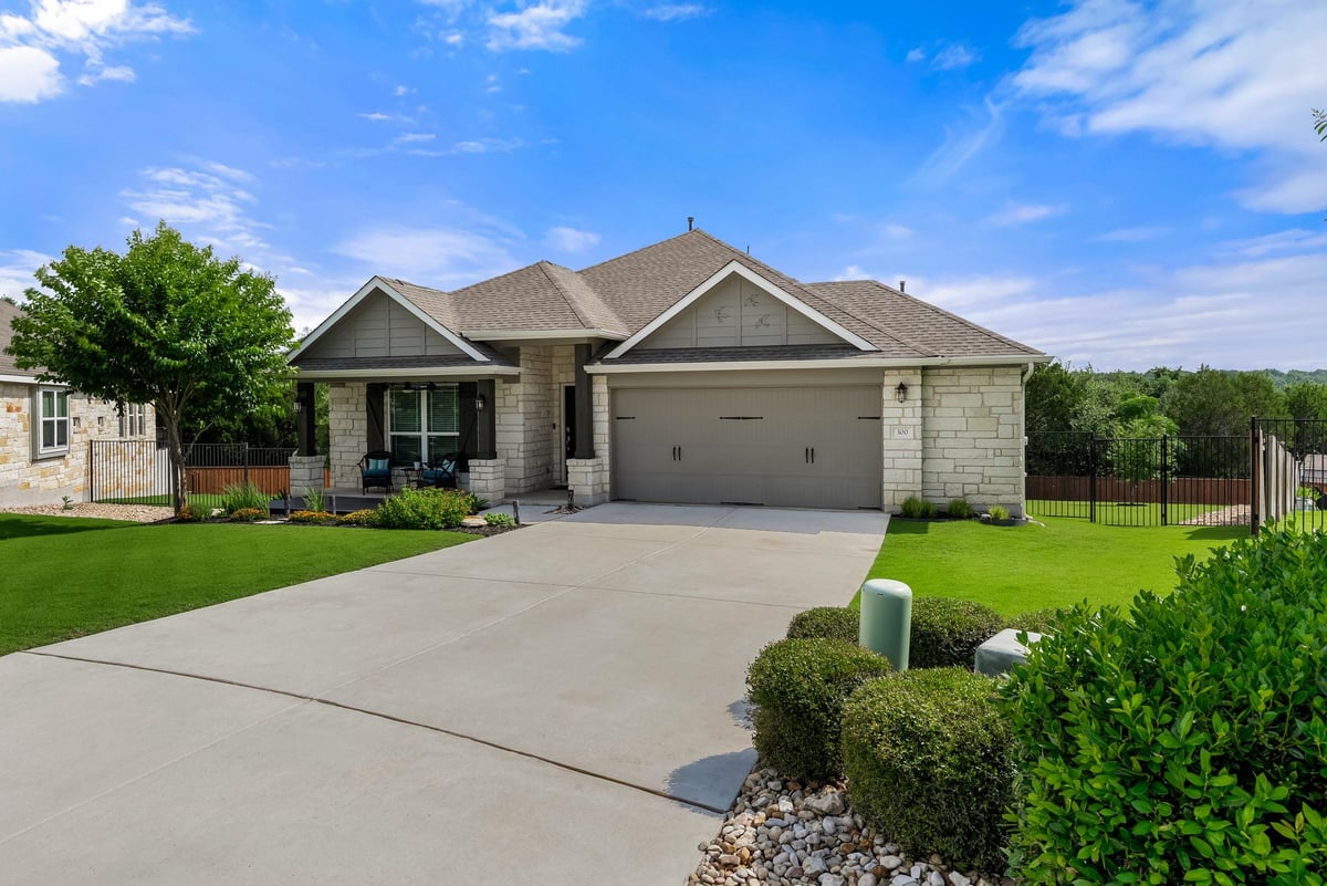 300 Prato PL - front exterior - Luxury home in Rancho Sienna, Georgetown, TX