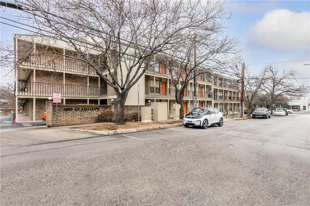 View 3000 Guadalupe St Unit #214 in Three Thousand Guadalupe Place 3000 Guadalupe St Unit #214 - front exterior - Luxury home in Three Thousand Guadalupe Place, Austin, TX