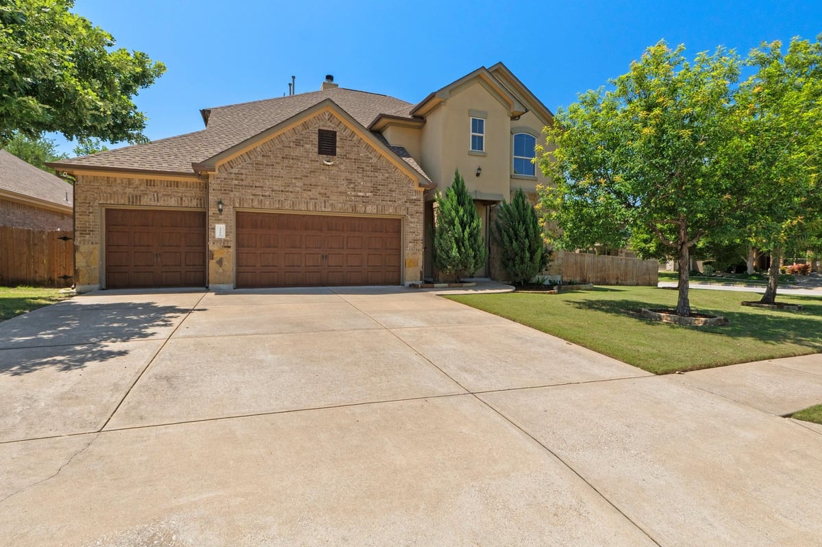 View 3000 Paseo De Charros in Caballo Ranch Sec 4 3000 Paseo De Charros - front exterior - Luxury home in Caballo Ranch Sec 4, Cedar Park, TX