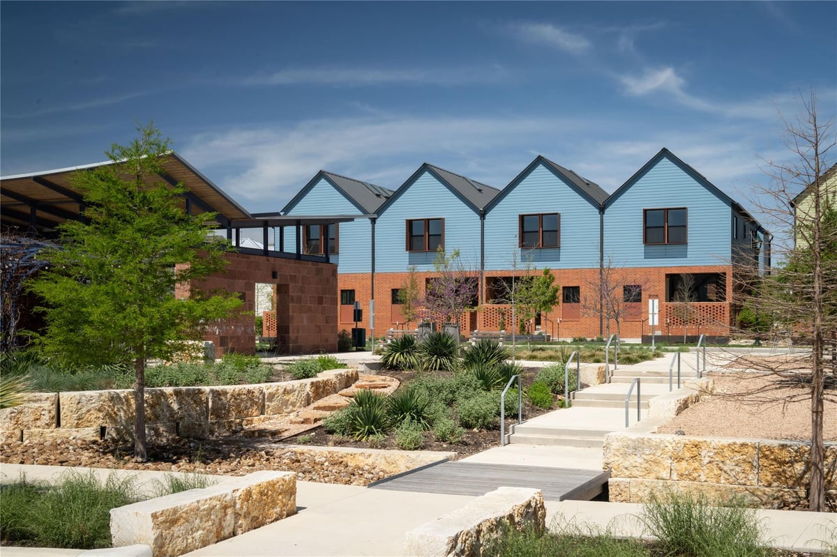 3000 Sorin ST - front exterior - Luxury home in Mueller Sec 11 Sub, Austin, TX