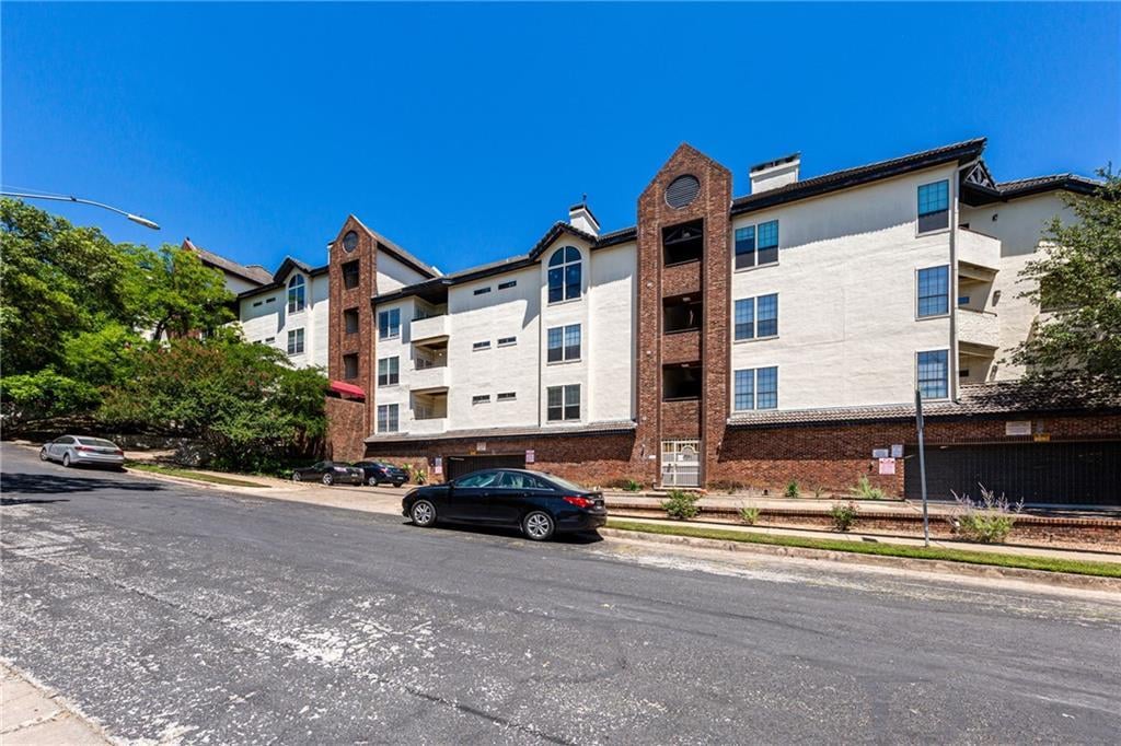 View 3001 Cedar St Unit #209 in Benchmark Condo Amd 3001 Cedar St Unit #209 - front exterior - Luxury home in Benchmark Condo Amd, Austin, TX