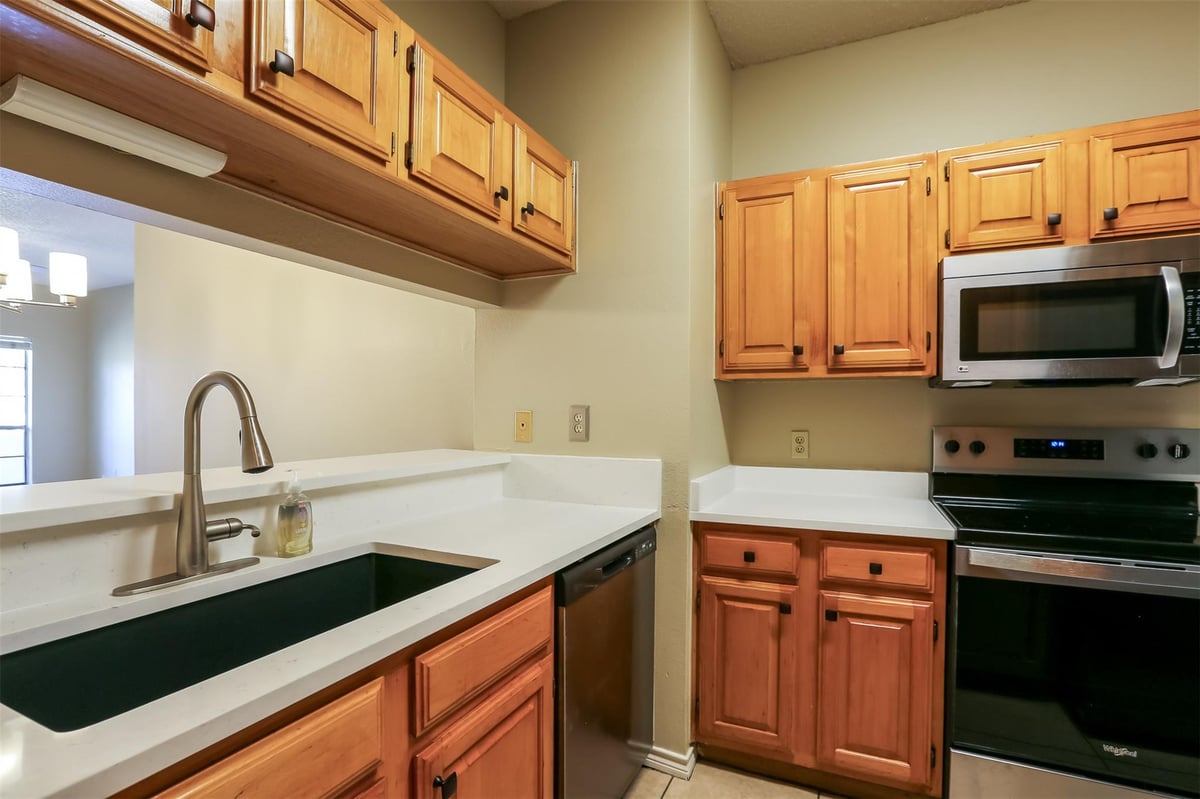 Primary bedroom at 3001 Cedar St Unit #A-208 - 2 bed 2 bath home