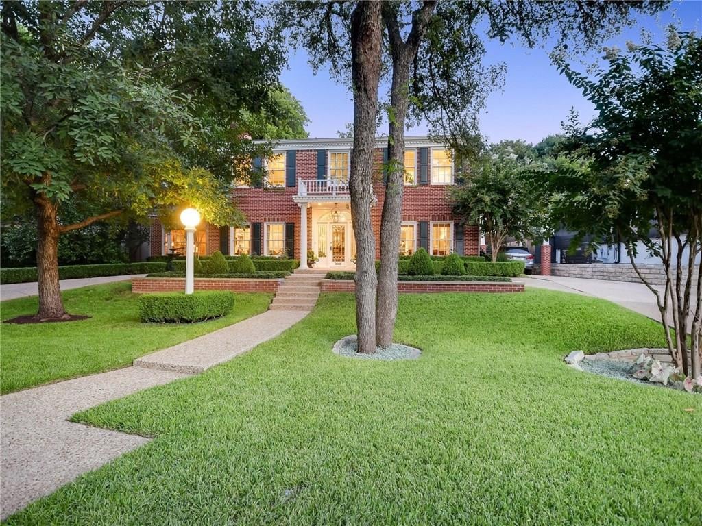 View 3001 Hillview Rd in Tarrytown 3001 Hillview Rd - property photo 1 - Luxury home in Tarrytown, Austin, TX