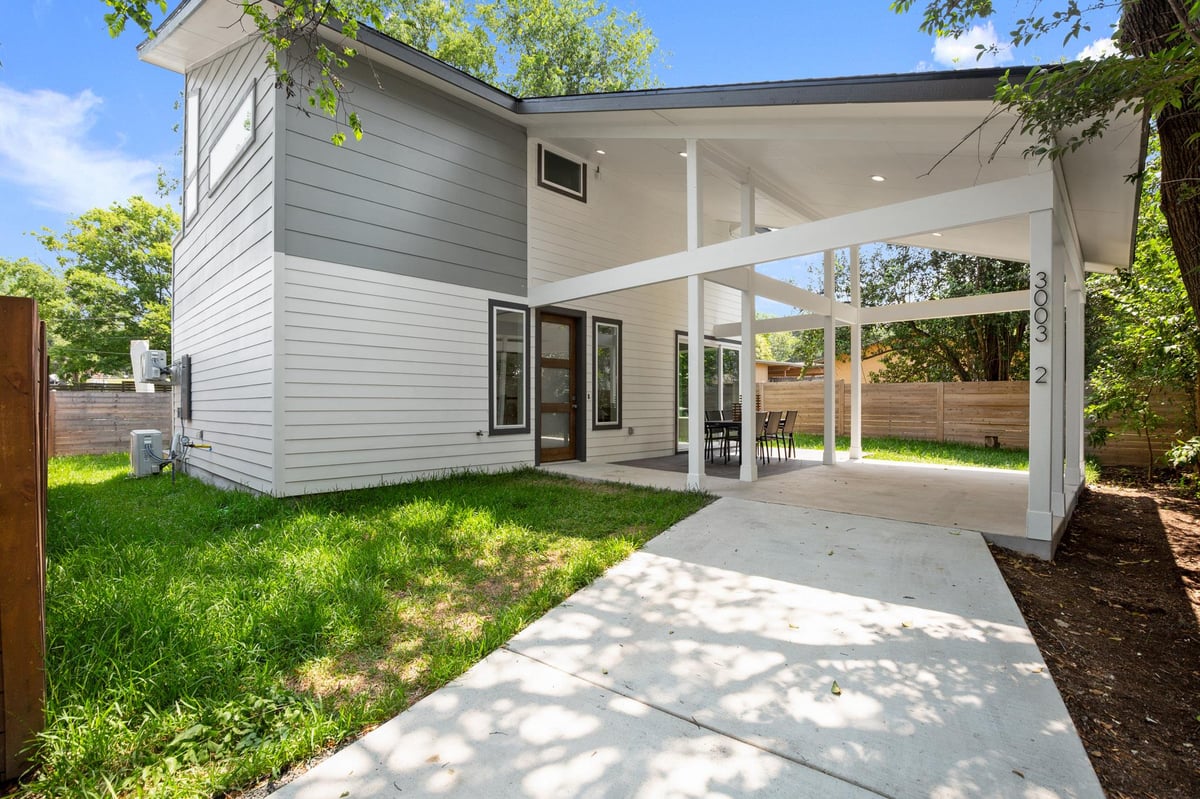 View 3003 Ray Wood DR Unit #2 in Garden Oaks Sec 02 3003 Ray Wood DR Unit #2 - property photo 1 - Luxury home in Garden Oaks Sec 02, Austin, TX