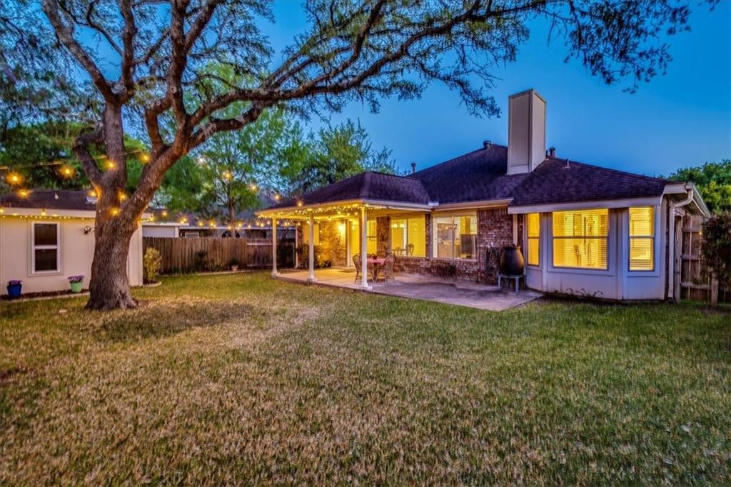 3004 Fort Worth Trl - front exterior - Luxury home in Shady Hollow Sec 06 Ph C, Austin, TX