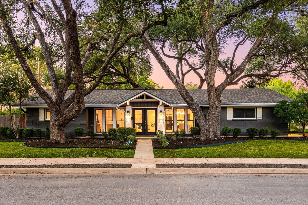 View 3006 Carlisle DR in Allandale 3006 Carlisle DR - property photo 1 - Luxury home in Allandale, Austin, TX