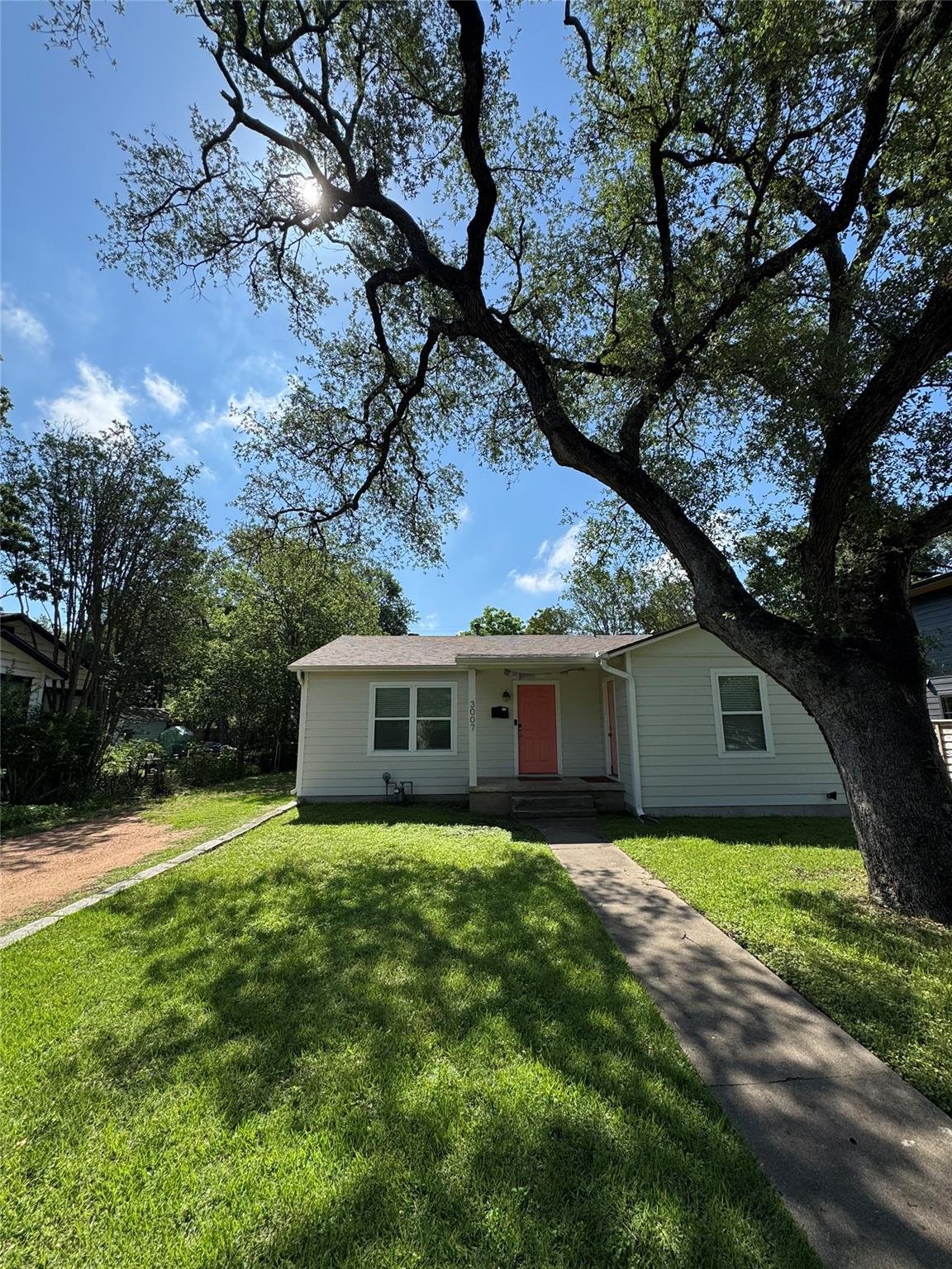 View 3007 French PL in Forest Hills A Add 3007 French PL - property photo 1 - Luxury home in Forest Hills A Add, Austin, TX