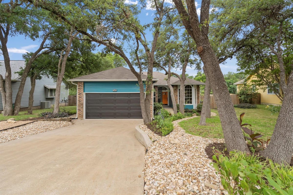 View 3009 Rochelle Dr in Tanglewood Forest Sec 04 Ph B 3009 Rochelle Dr - front exterior - Luxury home in Tanglewood Forest Sec 04 Ph B, Austin, TX