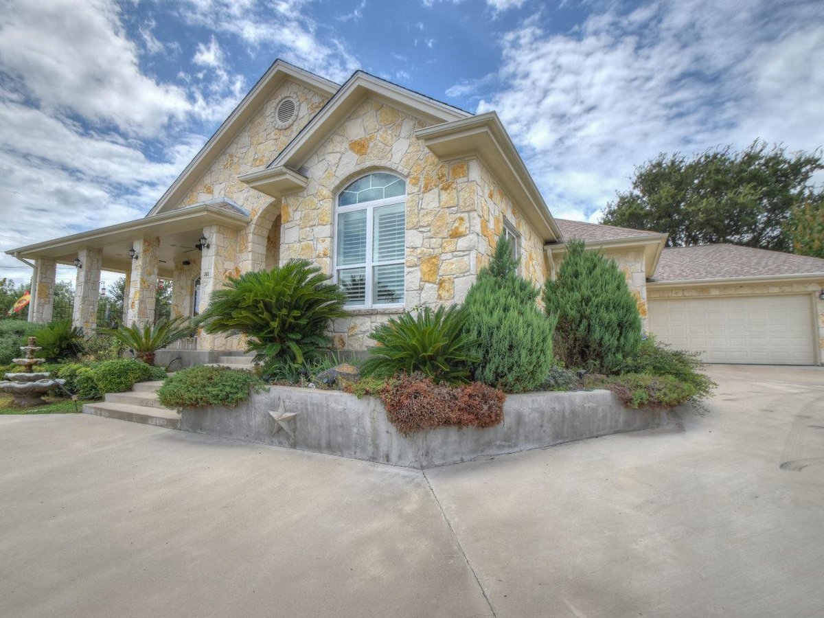 Living area at 301 Dove Haven - 3 bed 3 bath home