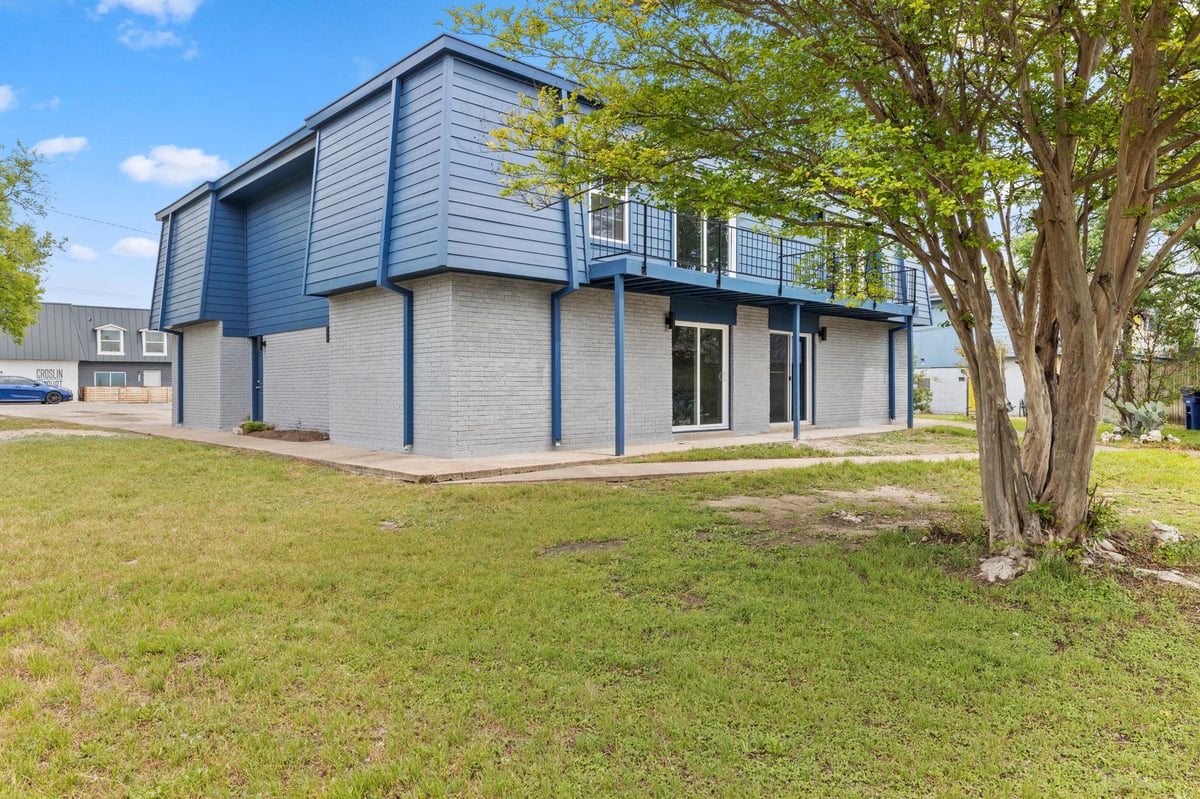 Primary bedroom at 301 E Croslin St - Holiday Heights Sec 01, Austin, TX
