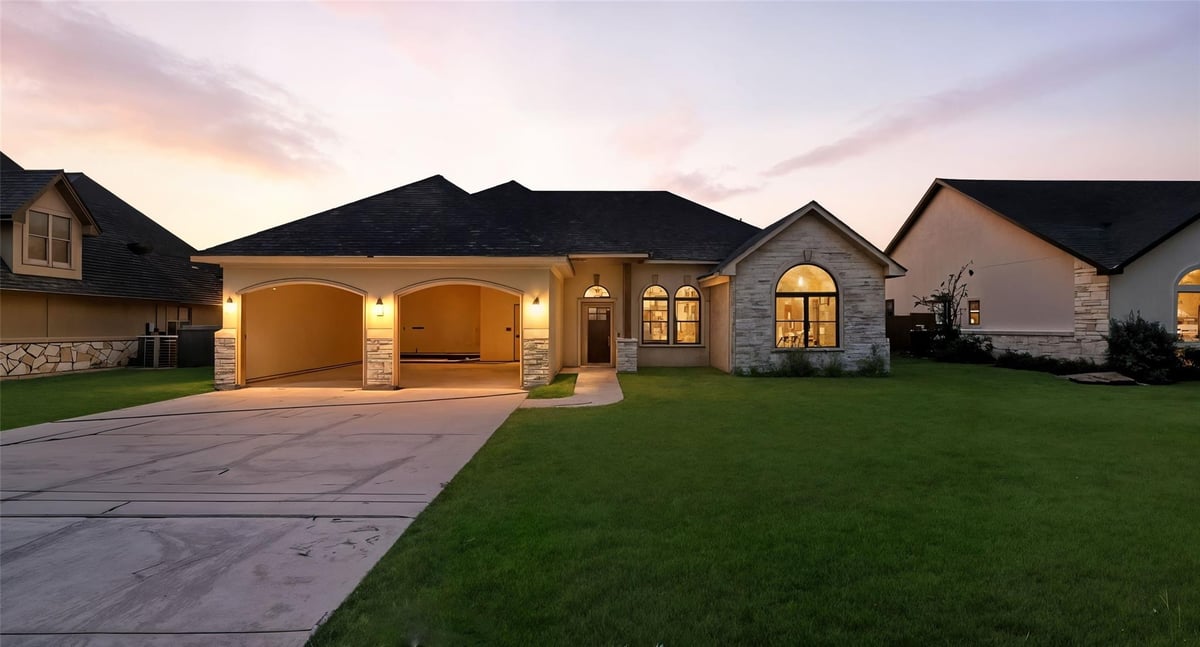 View 301 Live Oak St in Stone Haven 301 Live Oak St - front exterior - Luxury home in Stone Haven, Gonzales, TX