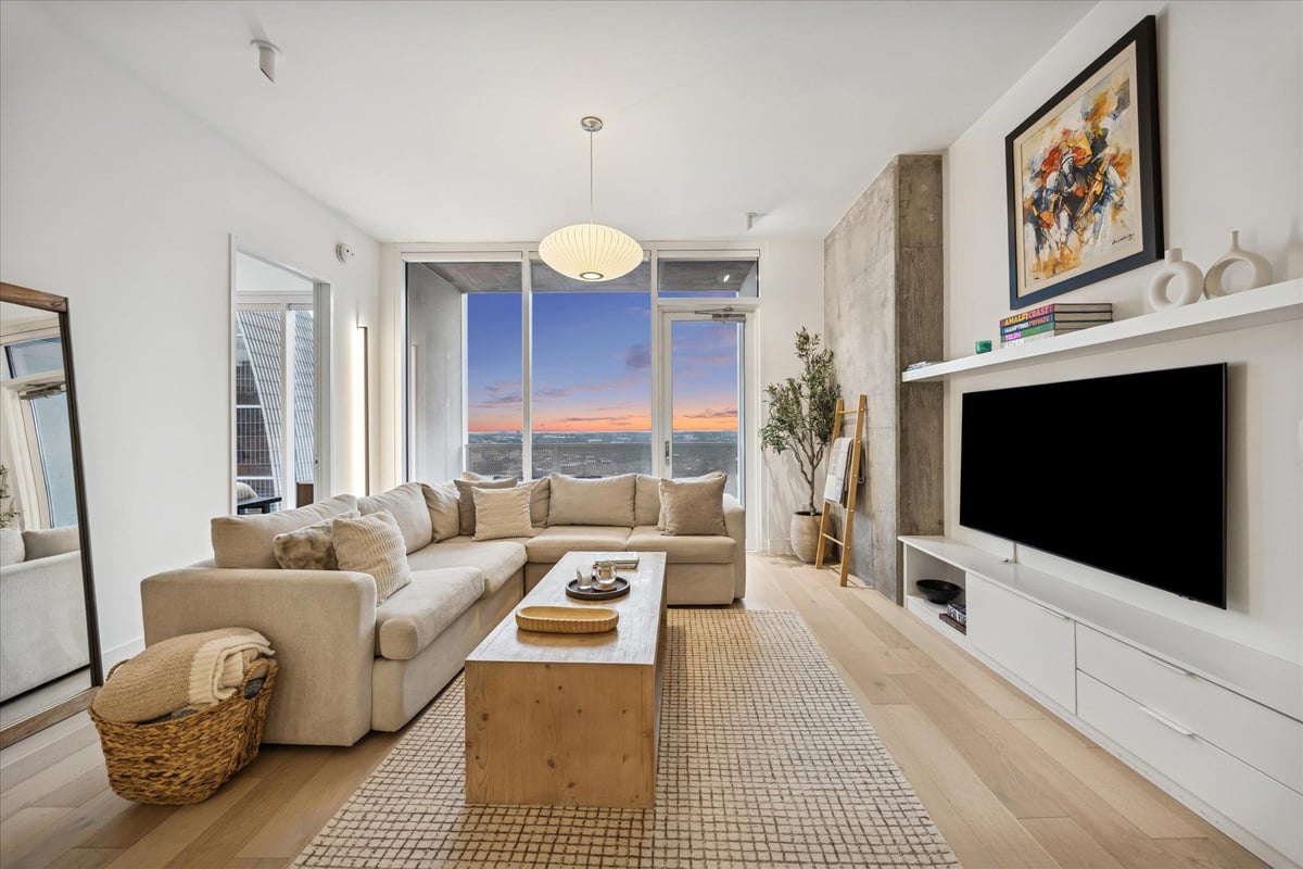 View 301 West Ave Unit #2806 in Independent Condos 301 West Ave Unit #2806 - front exterior - Luxury home in Independent Condos, Austin, TX