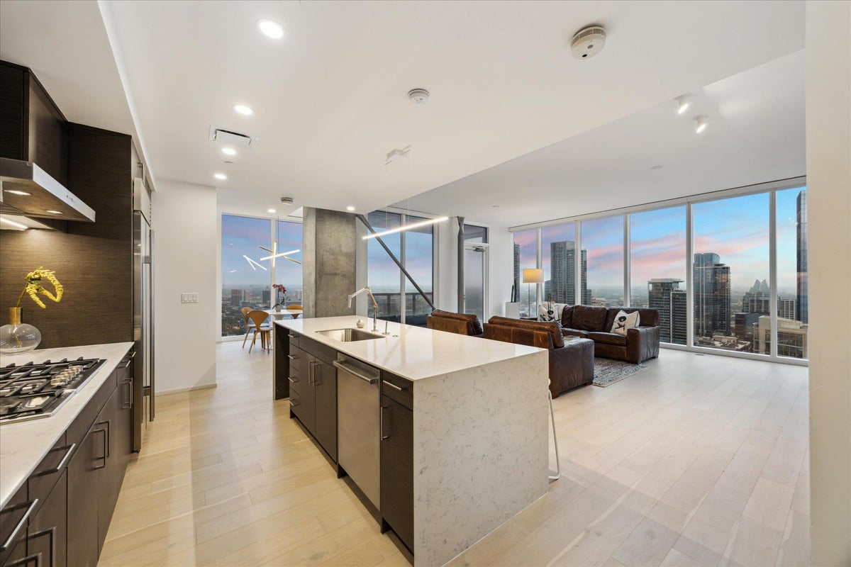 View 301 West Ave Unit #4703 in Independent Condos 301 West Ave Unit #4703 - front exterior - Luxury home in Independent Condos, Austin, TX