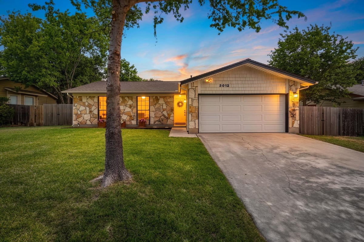 View 3012 Monument DR in Brushy Creek Sec 02 Amd Lts 01-12 Blk 12 L 3012 Monument DR - front exterior - Luxury home in Brushy Creek Sec 02 Amd Lts 01-12 Blk 12 L, Round Rock, TX