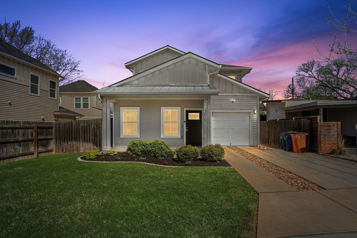 View 3014 E 14 1/2 St in MCKINLEY HEIGHTS 3014 E 14 1/2 St - property photo 1 - Luxury home in MCKINLEY HEIGHTS, Austin, TX