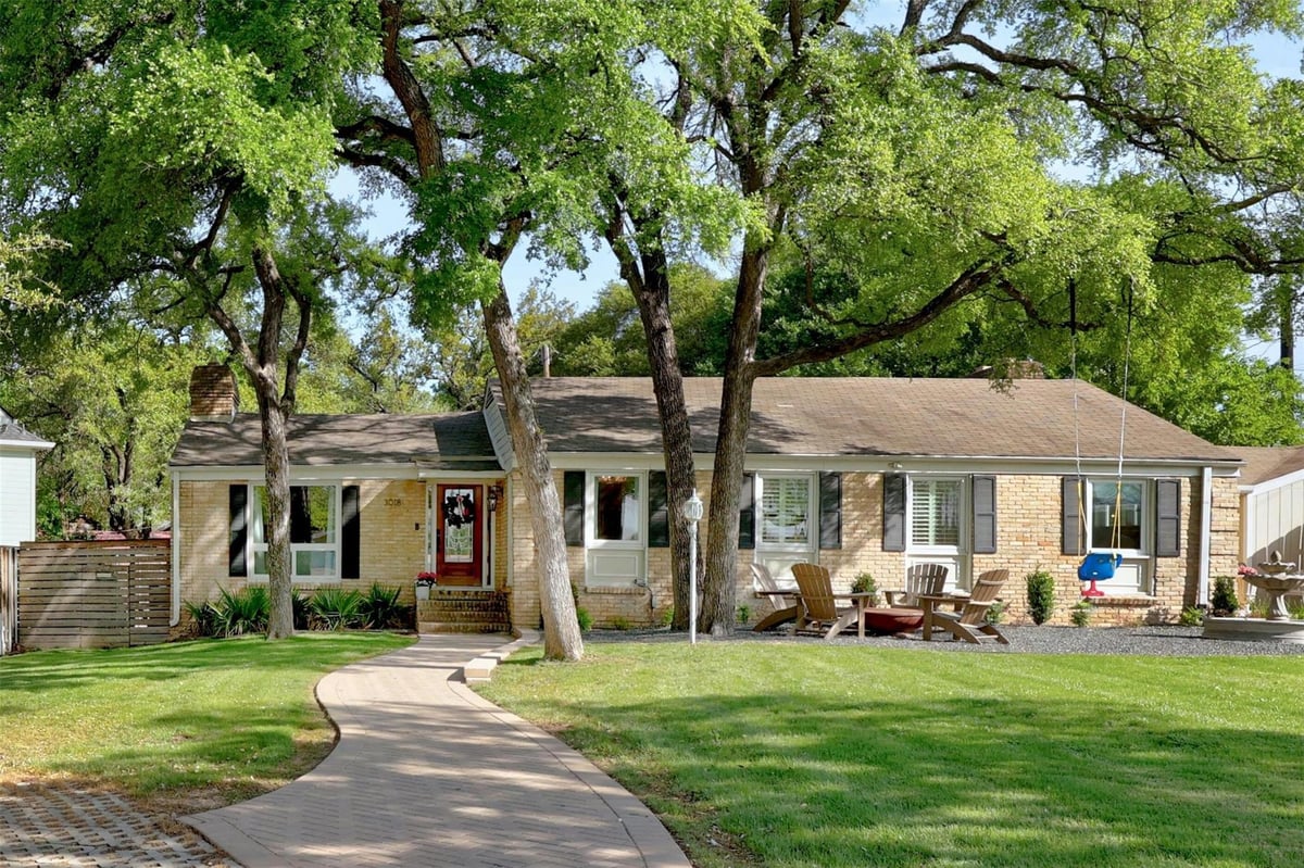 View 3018 Perry LN in Crorey/Cowden 3018 Perry LN - front exterior - Luxury home in Crorey/Cowden, Austin, TX
