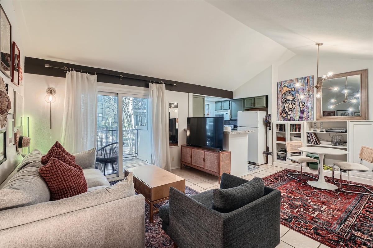 View 3018 S 1st ST Unit #204 in Loft Condo Amd The 3018 S 1st ST Unit #204 - front exterior - Luxury home in Loft Condo Amd The, Austin, TX