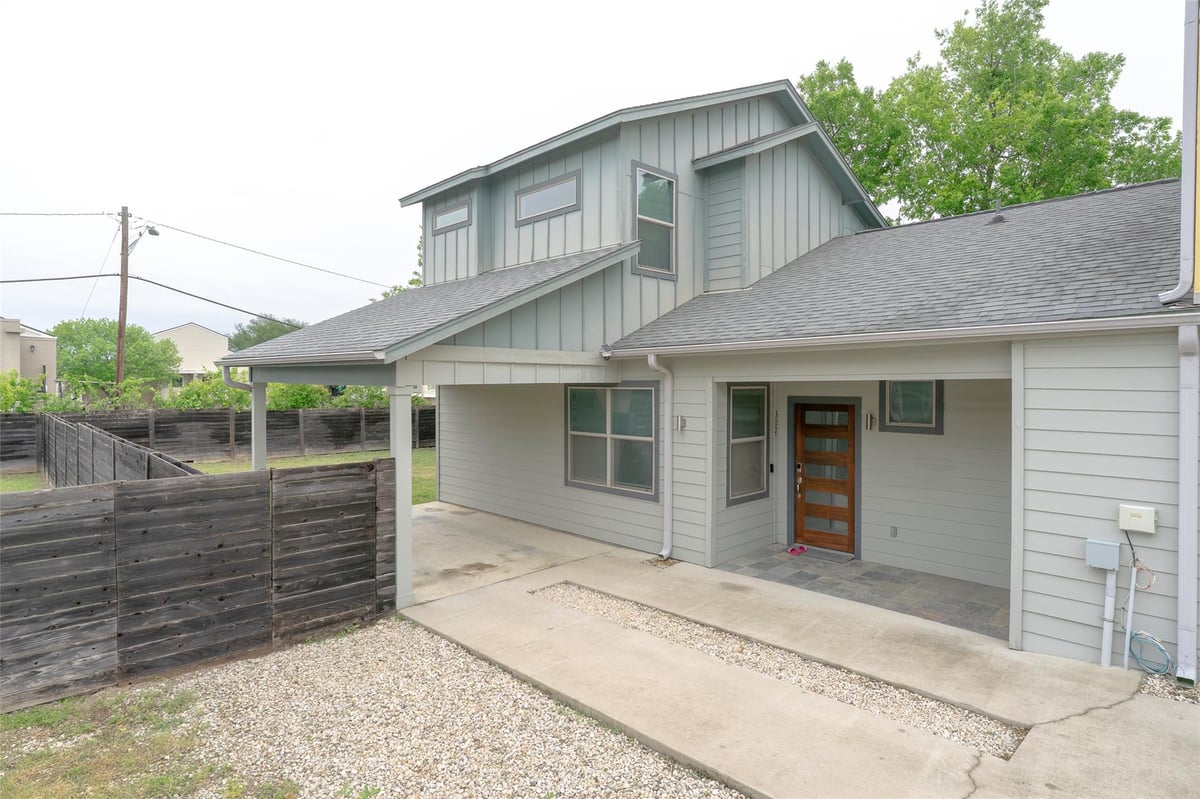 View 302 Delmar Ave Unit #B in St John's Home Addn 302 Delmar Ave Unit #B - front exterior - Luxury home in St John's Home Addn, Austin, TX