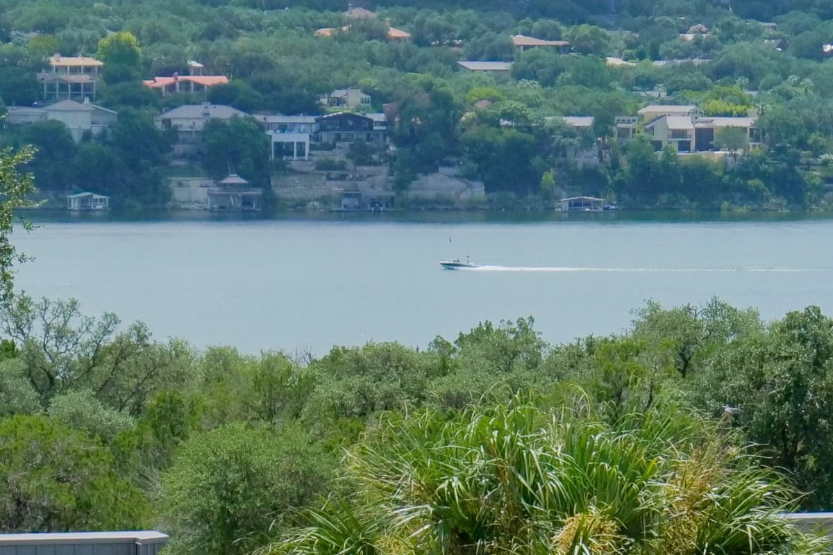 View 302 Southwind Rd in Point Venture Sec 03-2 302 Southwind Rd - property photo 1 - Luxury home in Point Venture Sec 03-2, Lago Vista, TX