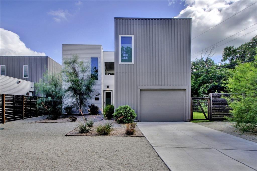 View 3021 Fontana DR Unit #B in Dawson 3021 Fontana DR Unit #B - front exterior - Luxury home in Dawson, Austin, TX