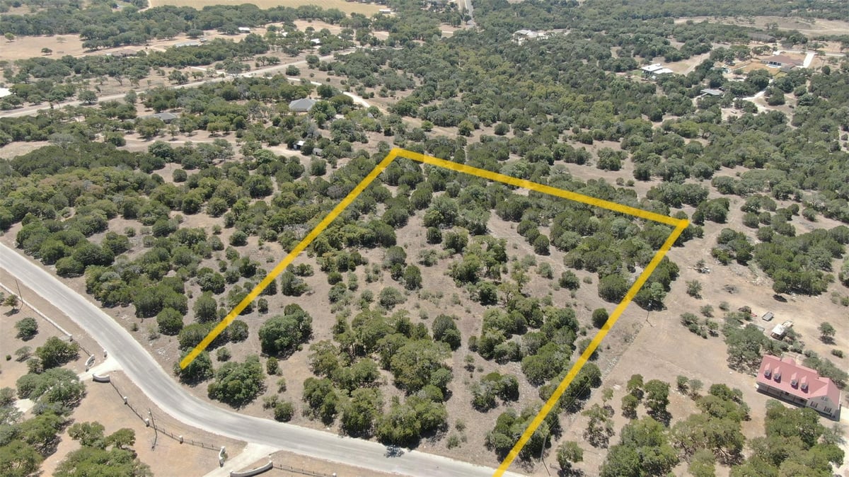 View 303 Hi-Ridge RD in River Ridge Ranch Sec Ii P 303 Hi-Ridge RD - front exterior - Luxury lot in River Ridge Ranch Sec Ii P, Killeen, TX