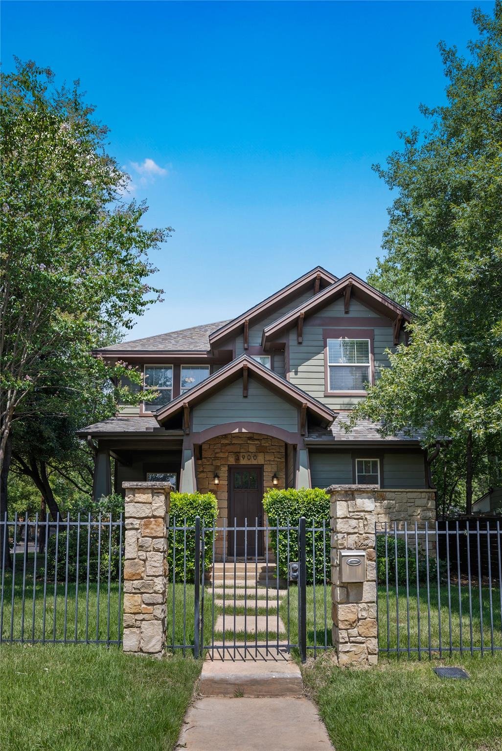 View 303 Zennia ST in Austin 303 Zennia ST, photo 1 of 38, Austin, Austin, TX