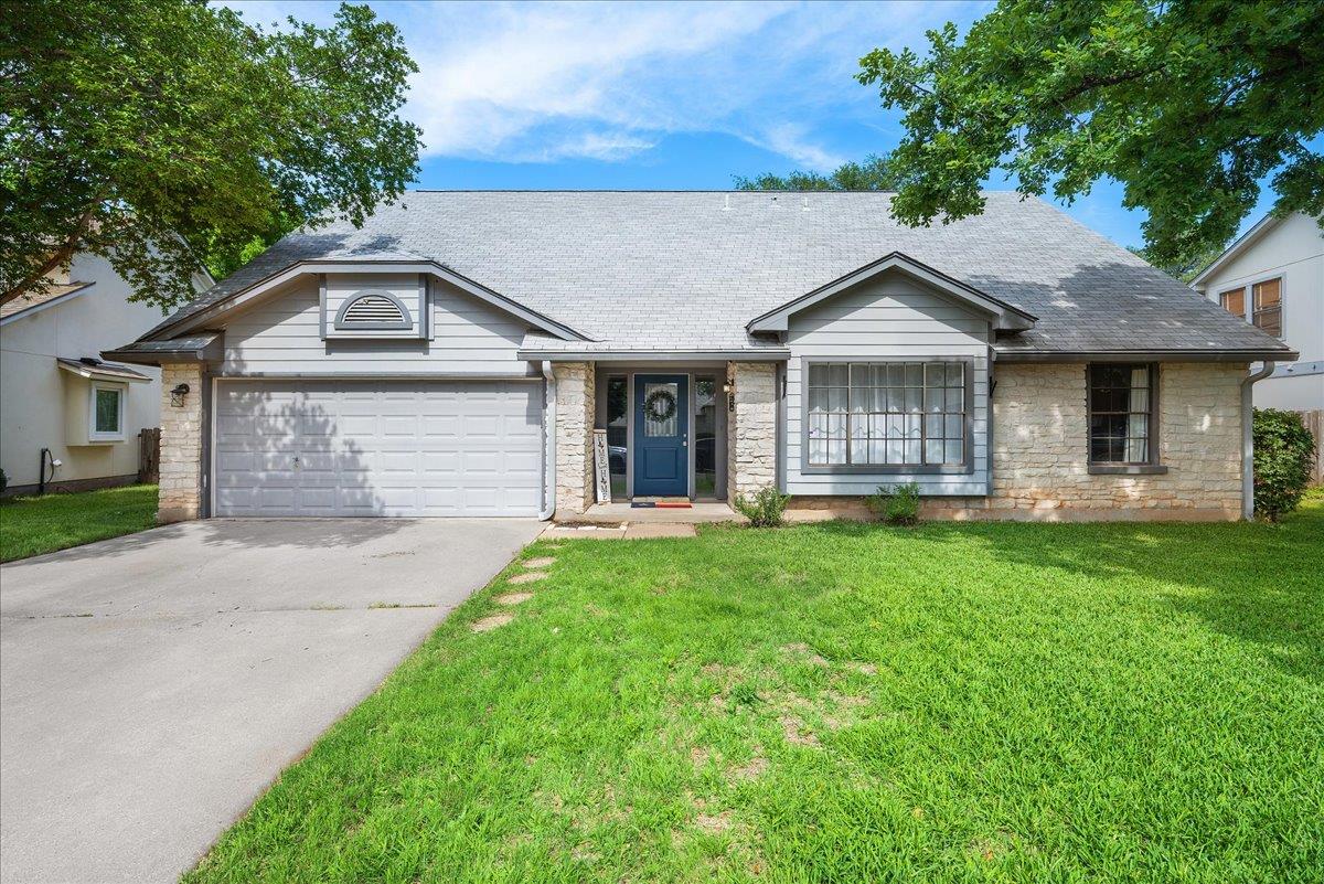304 Sycamore Dr - front exterior - Luxury home in Buttercup Creek Sec 02 Village 06, Cedar Park, TX