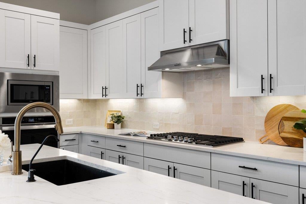 Kitchen at 305 Avena Trl - 4 bed 3 bath home