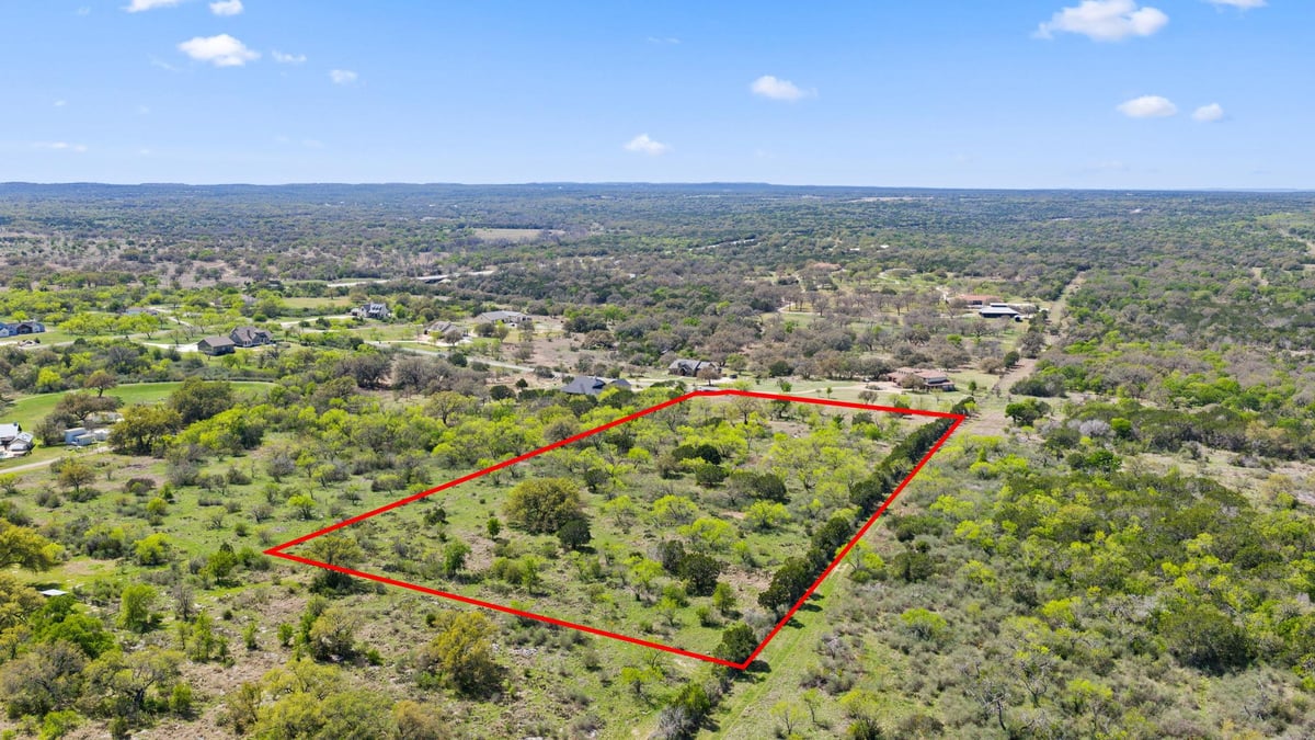 Kitchen at 305 Running Brook Trl - Double Horn, Spicewood, TX