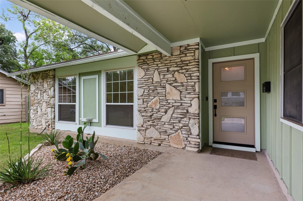View 305 Treys Way in Flournoys Sweetbriar Sec 07 305 Treys Way - front exterior - Luxury home in Flournoys Sweetbriar Sec 07, Austin, TX