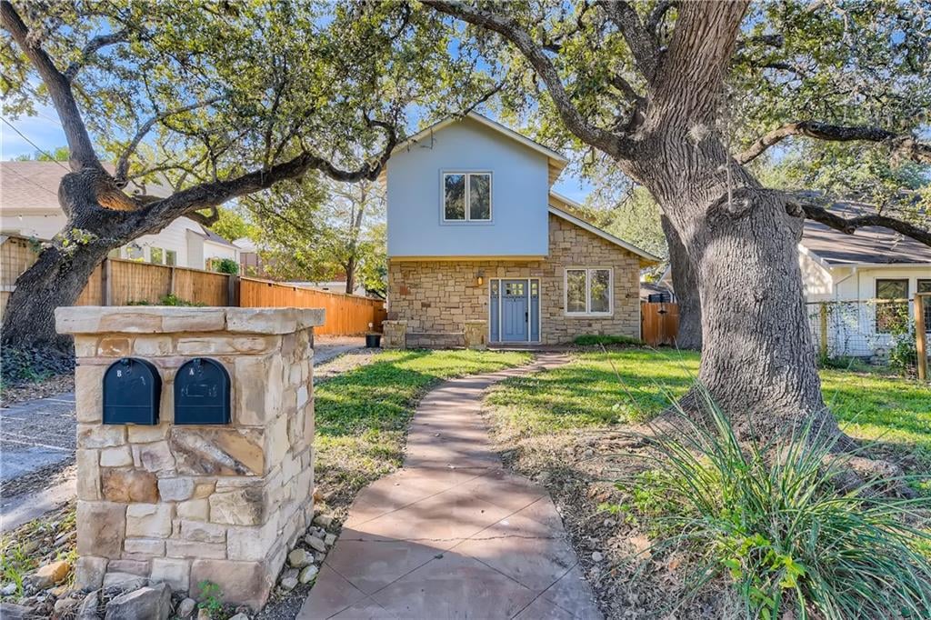 View 305 W Live Oak ST Unit #A in 305 West Live Oak Condo Amd 305 W Live Oak ST Unit #A - property photo 1 - Luxury home in 305 West Live Oak Condo Amd, Austin, TX