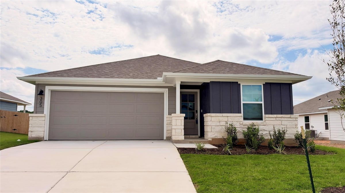 305 Wheel Horse RD, photo 1 of 34, Burnet, Burnet, TX