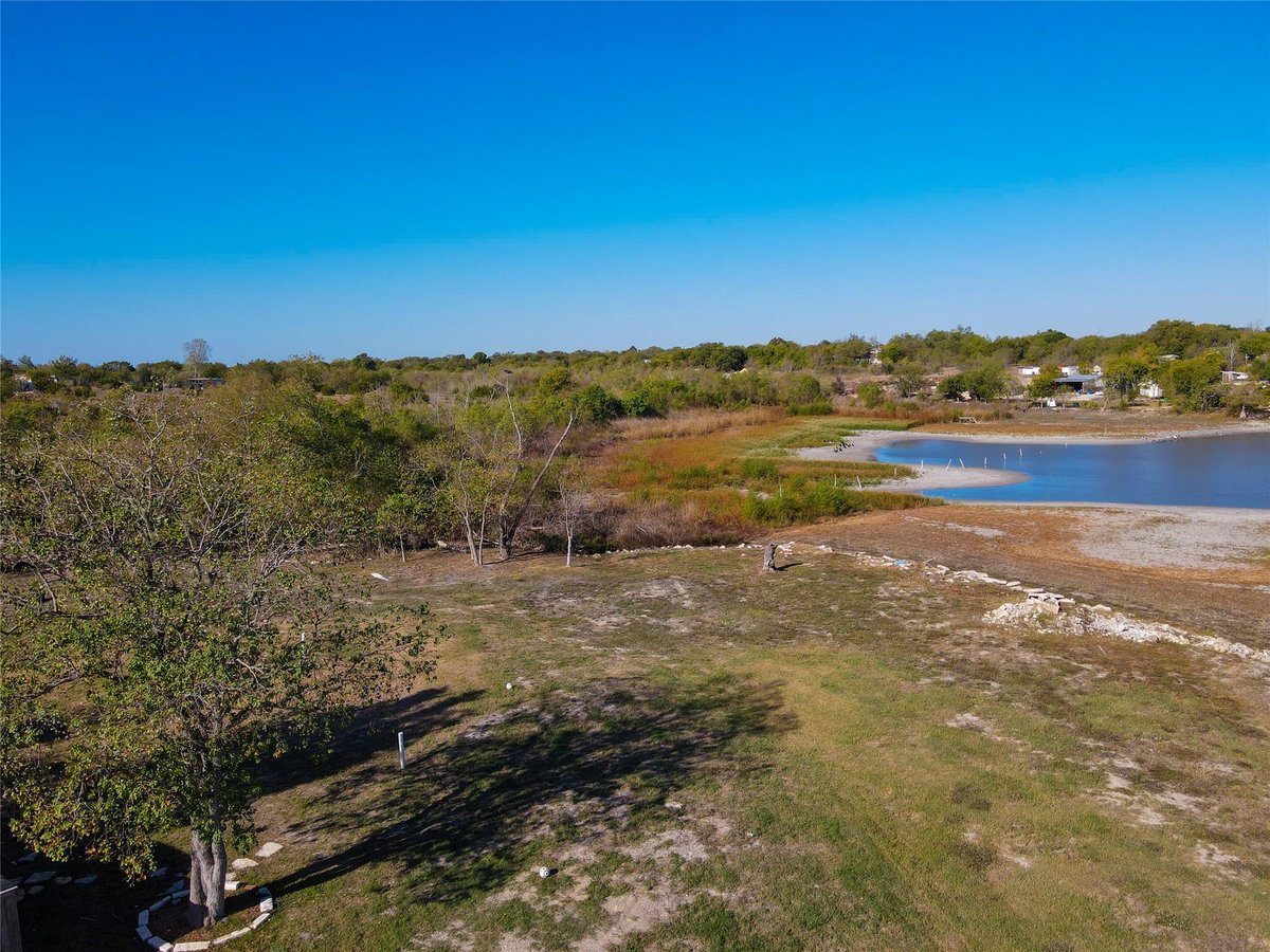 View 306 Cresthill CSWY in Green Pastures Sec 3 306 Cresthill CSWY - front exterior - Luxury lot in Green Pastures Sec 3, Kyle, TX