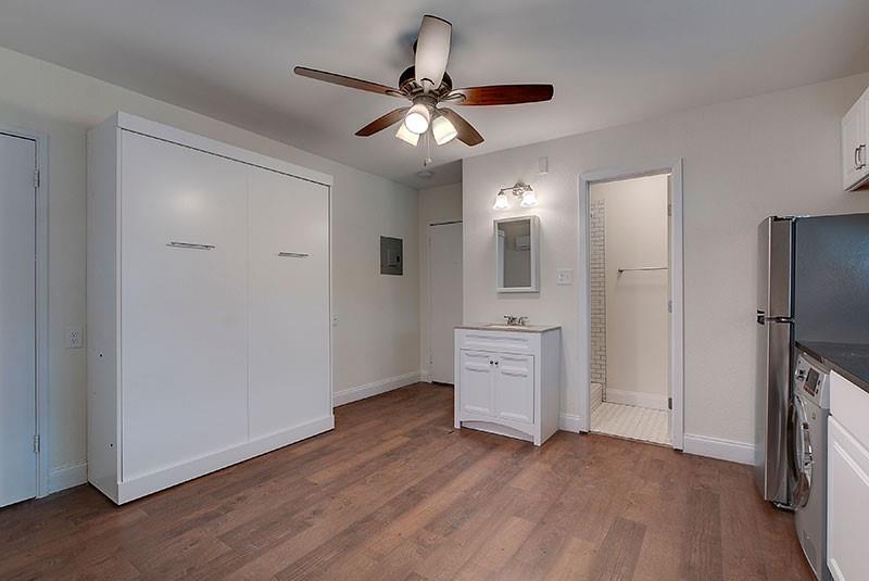 View 306 E 30th St Unit #3 in Park Avenue Condominiums 306 E 30th St Unit #3 - front exterior - Luxury home in Park Avenue Condominiums, Austin, TX