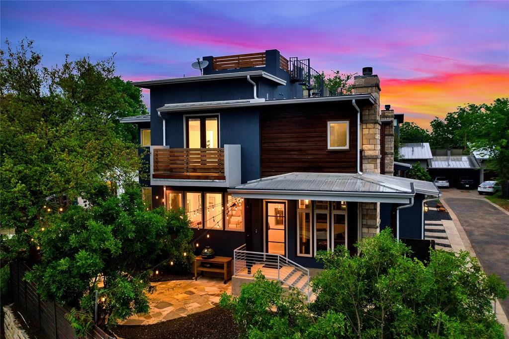 View 306 Terrace Dr Unit #A in 306 Terrace Drive Condo 306 Terrace Dr Unit #A - front exterior - Luxury home in 306 Terrace Drive Condo, Austin, TX