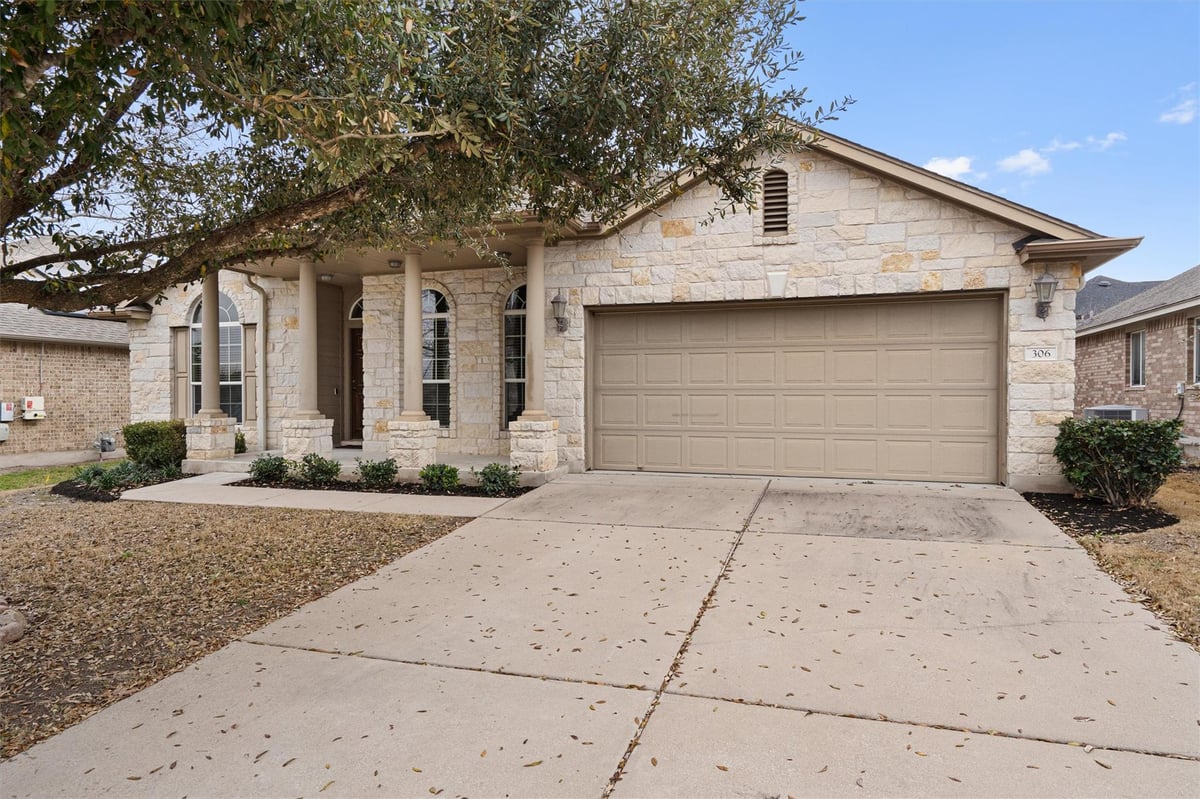 View 306 Tom Kite Dr in FOREST CREEK 306 Tom Kite Dr - front exterior - Luxury home in FOREST CREEK, Round Rock, TX