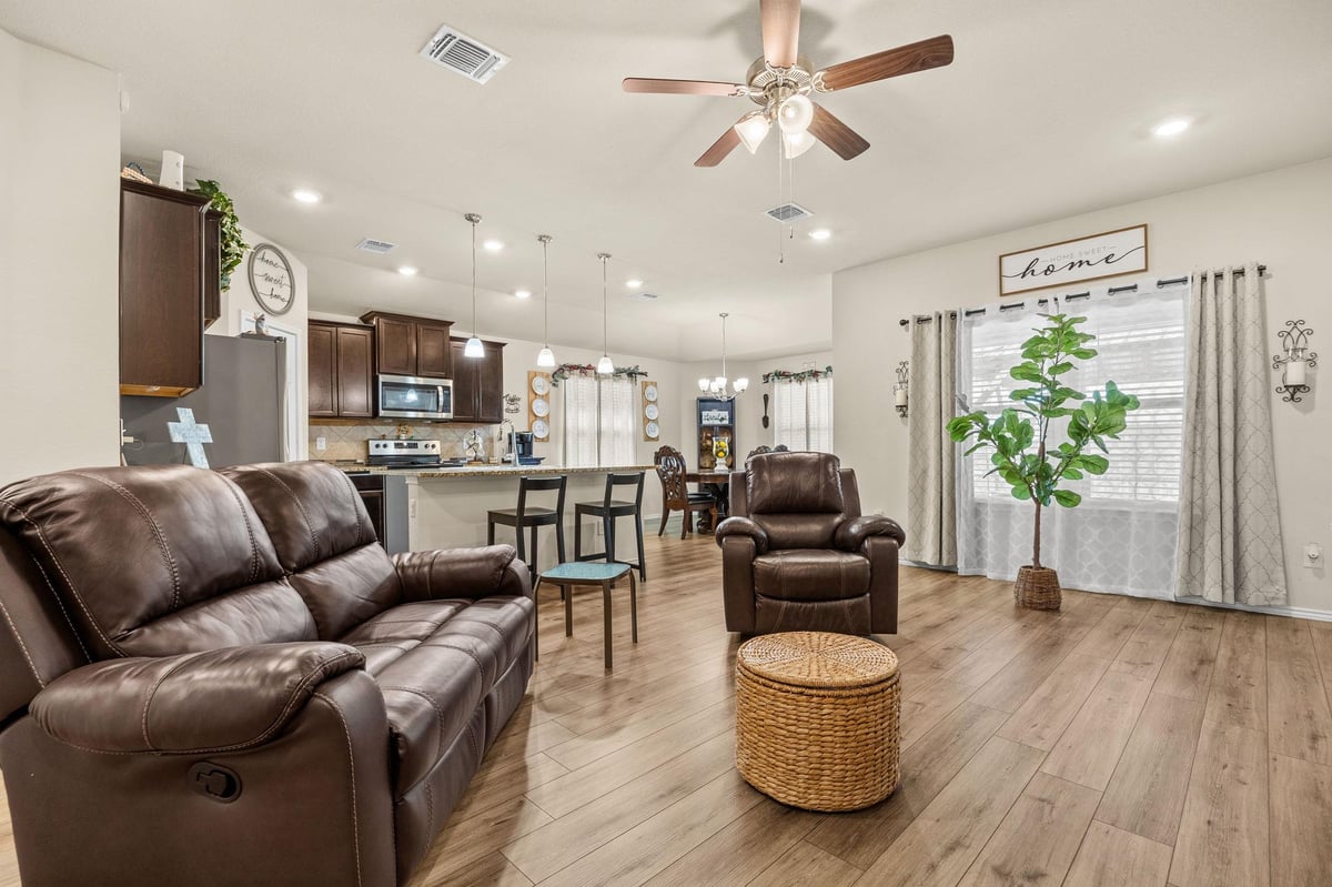 Living area at 307 Paddock Ln - 3 bed 2 bath home