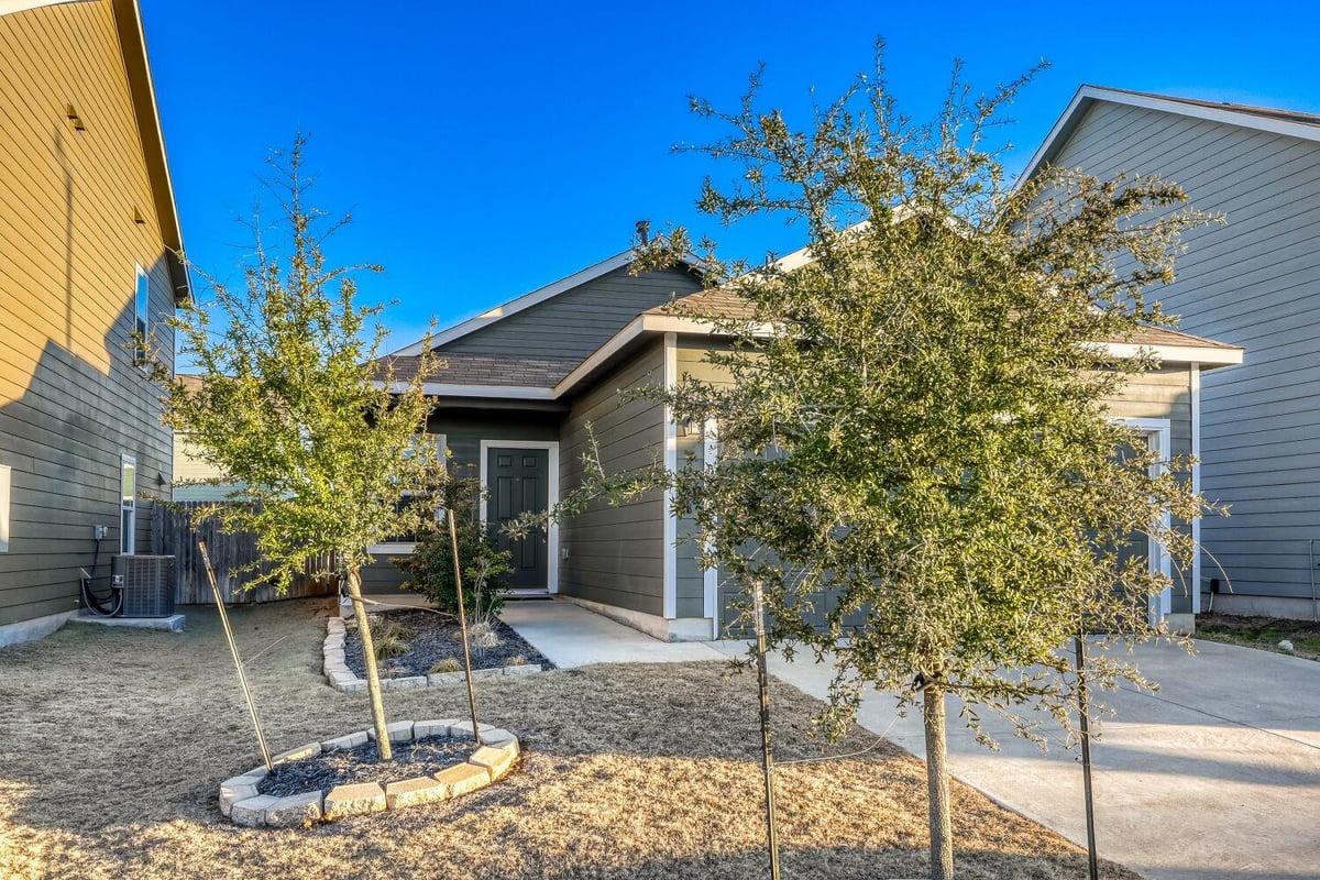 Kitchen at 308 Geode Gln - 3 bed 2 bath home