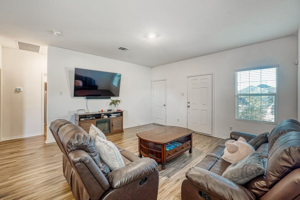 Primary bedroom at 308 Geode Gln - 3 bed 2 bath home