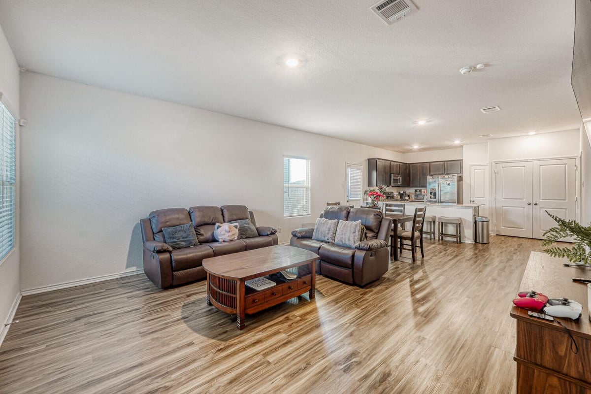 Bathroom at 308 Geode Gln - 3 bed 2 bath home