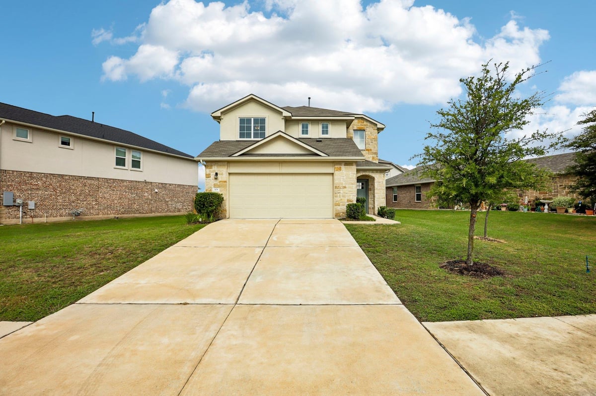 View 308 Otto Ave in Fairhaven 308 Otto Ave - property photo 1 - Luxury home in Fairhaven, Georgetown, TX