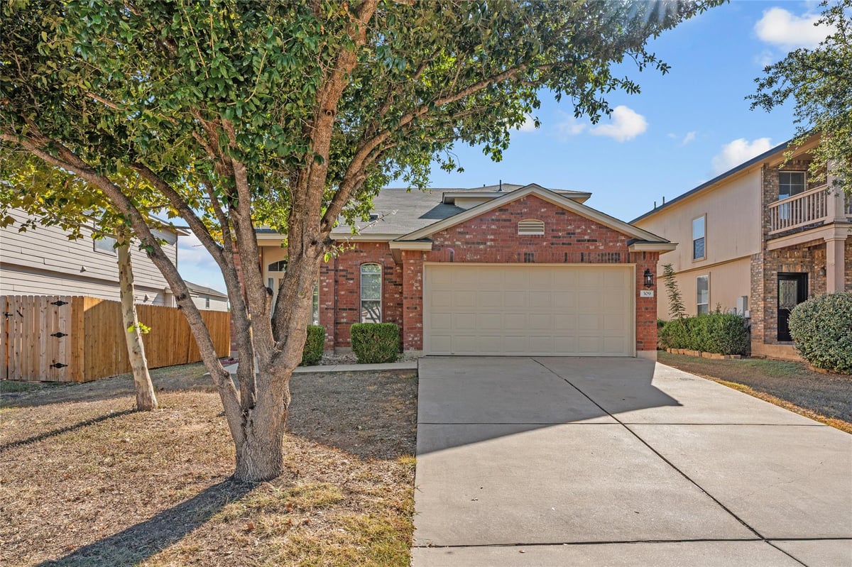 View 309 Altamont ST in Riverwalk Ph 02 Sec 01 309 Altamont ST - front exterior - Luxury home in Riverwalk Ph 02 Sec 01, Hutto, TX