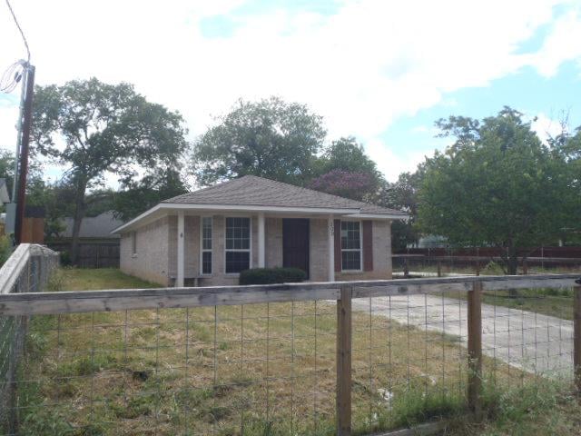 View 309 Ellis ST in Guerrero 309 Ellis ST - front exterior - Luxury home in Guerrero, San Marcos, TX