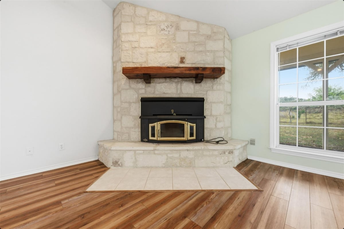 Primary bedroom at 309 Oakwood Loop - 3 bed 2 bath home